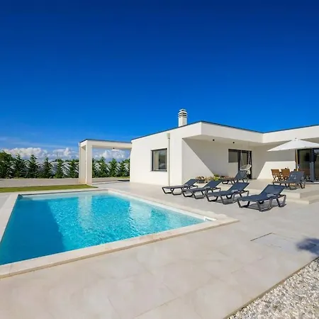 Botanica By Istrialux Villa Medulin