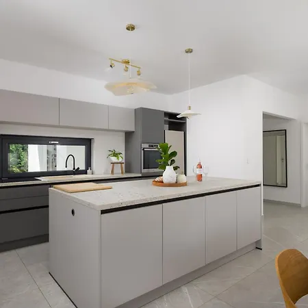 Botanica By Istrialux * メドゥリン