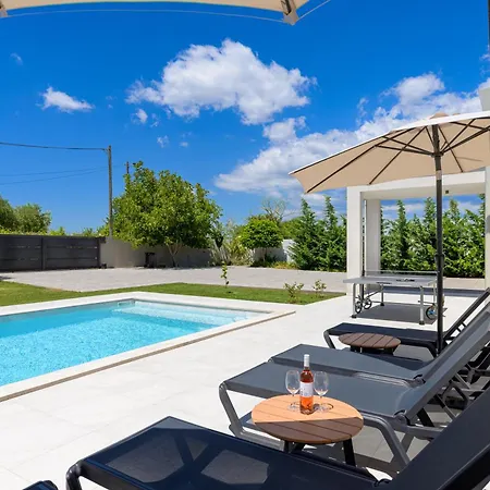 Botanica By Istrialux ヴィラ *