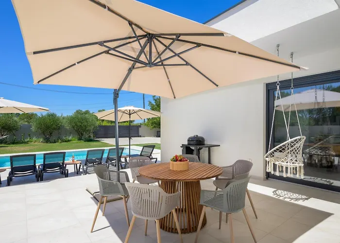 וילה Botanica By Istrialux *